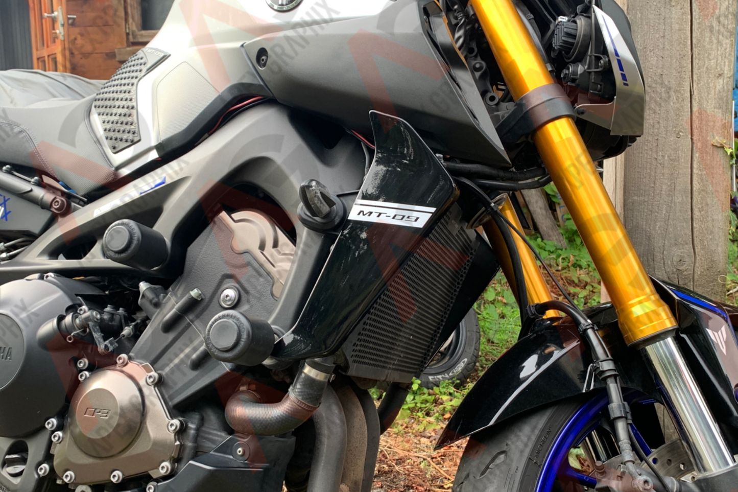 MT-09 Gen 2 Small Logo Radiator Guard Decals