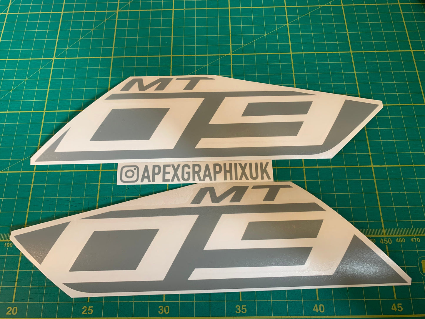 MT-09 Gen 2 Large 09 Intake Decals